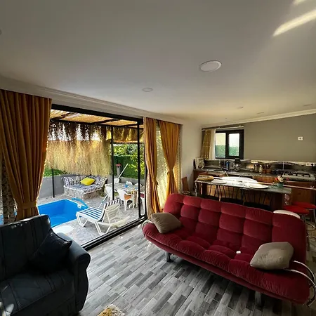 Apartment Efemm House *