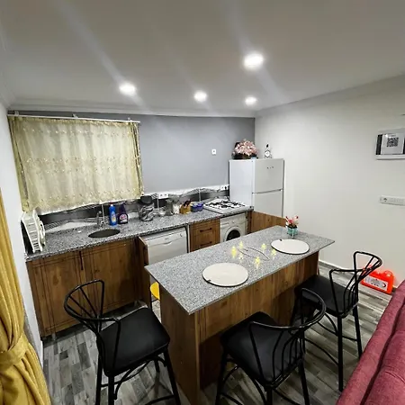 Efemm House Apartment *